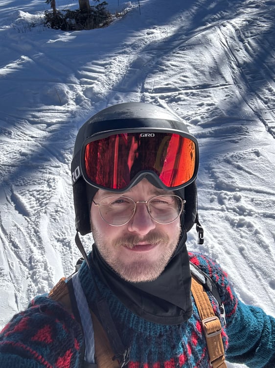 skiing skiing